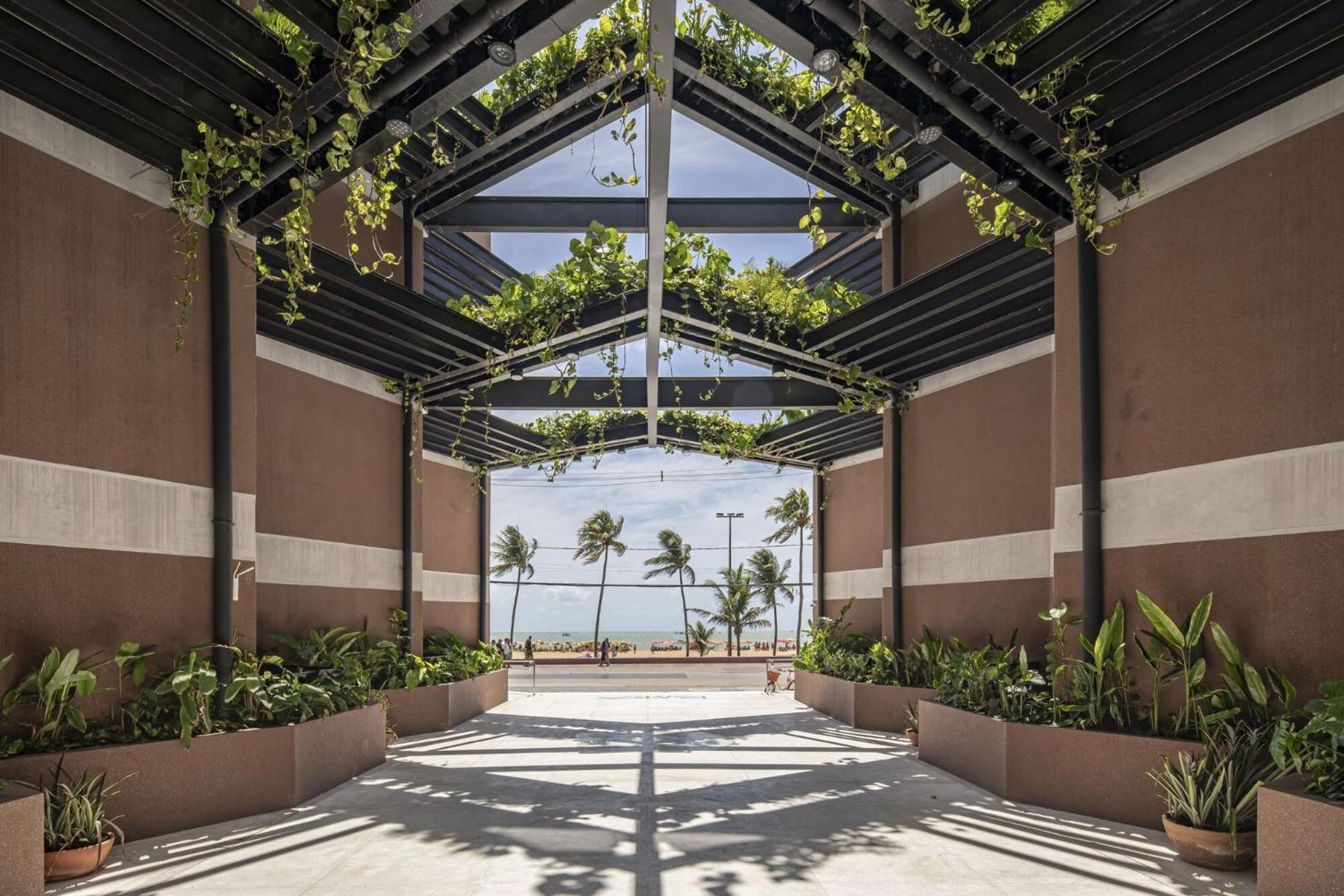 Ba'Ra Hotel Joao Pessoa Exterior photo The interior of the new terminal
