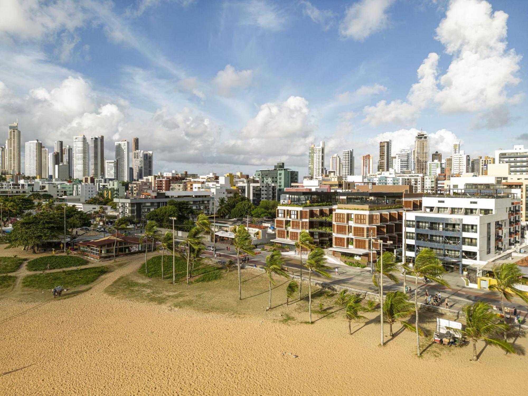 Ba'Ra Hotel Joao Pessoa Exterior photo Aerial view of the new city of Fortaleza